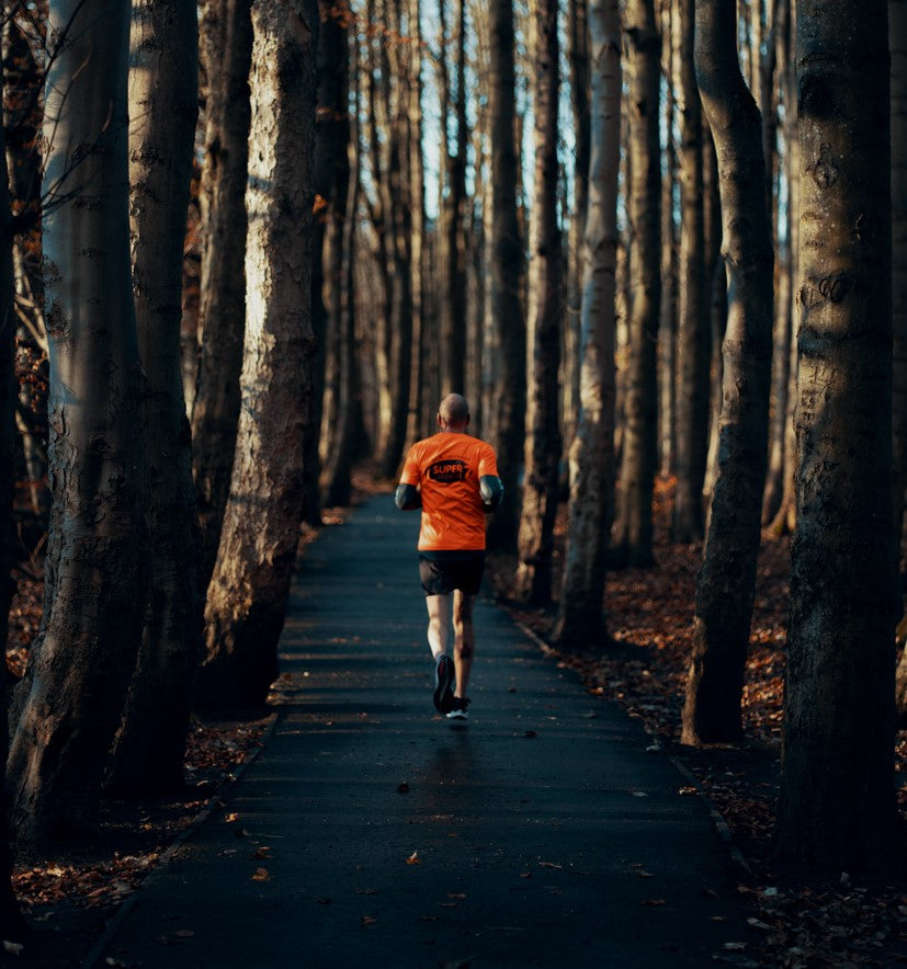 Es geht um mehr als nur Bewegung: Warum Sport im Wald gesünder ist